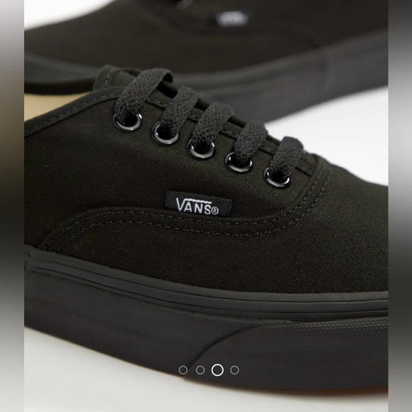 Vans Authentic plimsolls in triple black - Picture 3 of 4